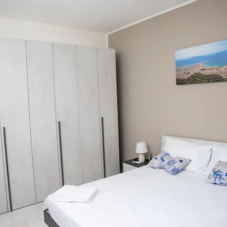 Apartman Vespri 210 *