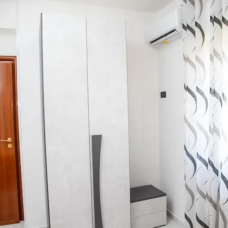 Vespri 210 Apartman *